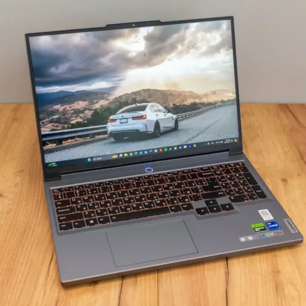 Lenovo Legion 5 15IRX10 (Core i9, 24GB, 512GB)
